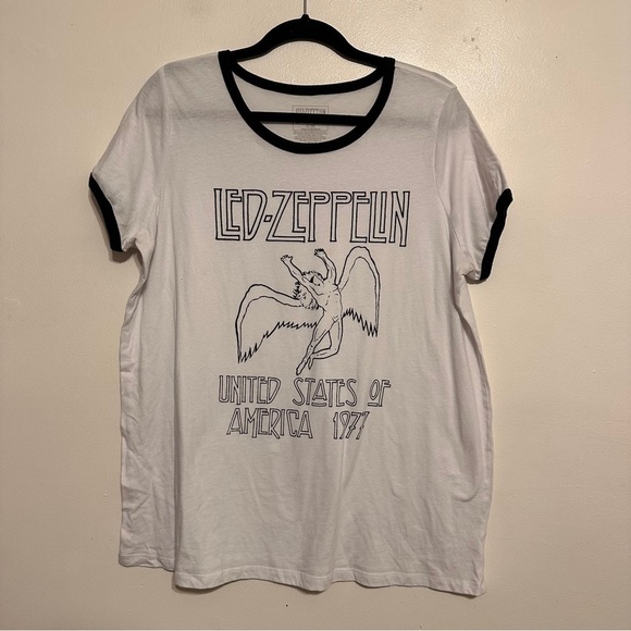 Torrid Led Zeppelin Ringer Graphic Band Tee Tshirt Black White size 1X - Picture 1 of 3